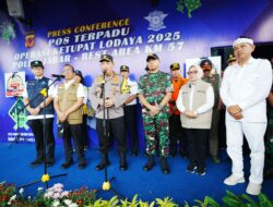 Tinjau Rest Area KM 57, Kapolri Pastikan Kelancaran dan Pelayanan Masyarakat saat Arus Mudik
