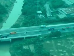 Menko PMK, Kapolri-Panglima TNI Naik Heli Pantau Arus Mudik di Pelabuhan Merak