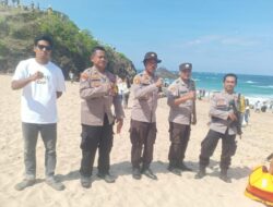 Demi Kenyamanan Masyarakat Yang Menikmati Hari Libur, Polsek Monta Siagakan Personel di Pantai Wane