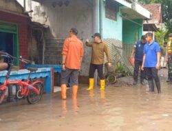 Polres Jombang Kirim Paket Sembako untuk Warga Terdampak Banjir di Kademangan