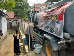 Wujud Kepedulian Nyata di HUT Ke-79 Bhayangkara Polres Bima Kembali Salurkan Bantuan Air Bersih di Desa Kalampa