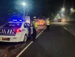 Patroli Malam Satlantas Lombok Barat: Edukasi Tertib Lalu Lintas dan Pencegahan 3C