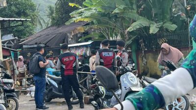 Cegah Radikalisme, Polres Lombok Barat Sosialisasi Kamtibmas di Pasar Banyu Urip