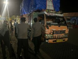 Polsek Kawasan Pelabuhan Lembar Cegah Gangguan Kamtibmas Lewat Pemeriksaan Bongkaran