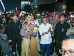 Kapolri dan Mensesneg Tinjau Panggung Rakyat di HI, Masyarakat Antusias