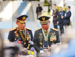 Kapolri dan Panglima TNI Apresiasi Antusiasme Warga dalam Upacara HUT RI ke-80 di Istana