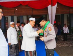Kapolri Silaturahmi dan Mohon Wejangan ke Ponpes Langitan Tuban