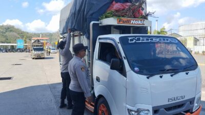 Polsek Lembar Pastikan Keamanan Penyeberangan, Fokus Cegah Barang Terlarang