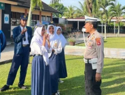 Polisi Tanamkan Kesadaran Tertib Lalu Lintas Sejak Dini di Lombok Barat