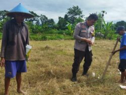 Bhabinkamtibmas Labuapi Edukasi Warga Telagawaru Pentingnya Urban Farming
