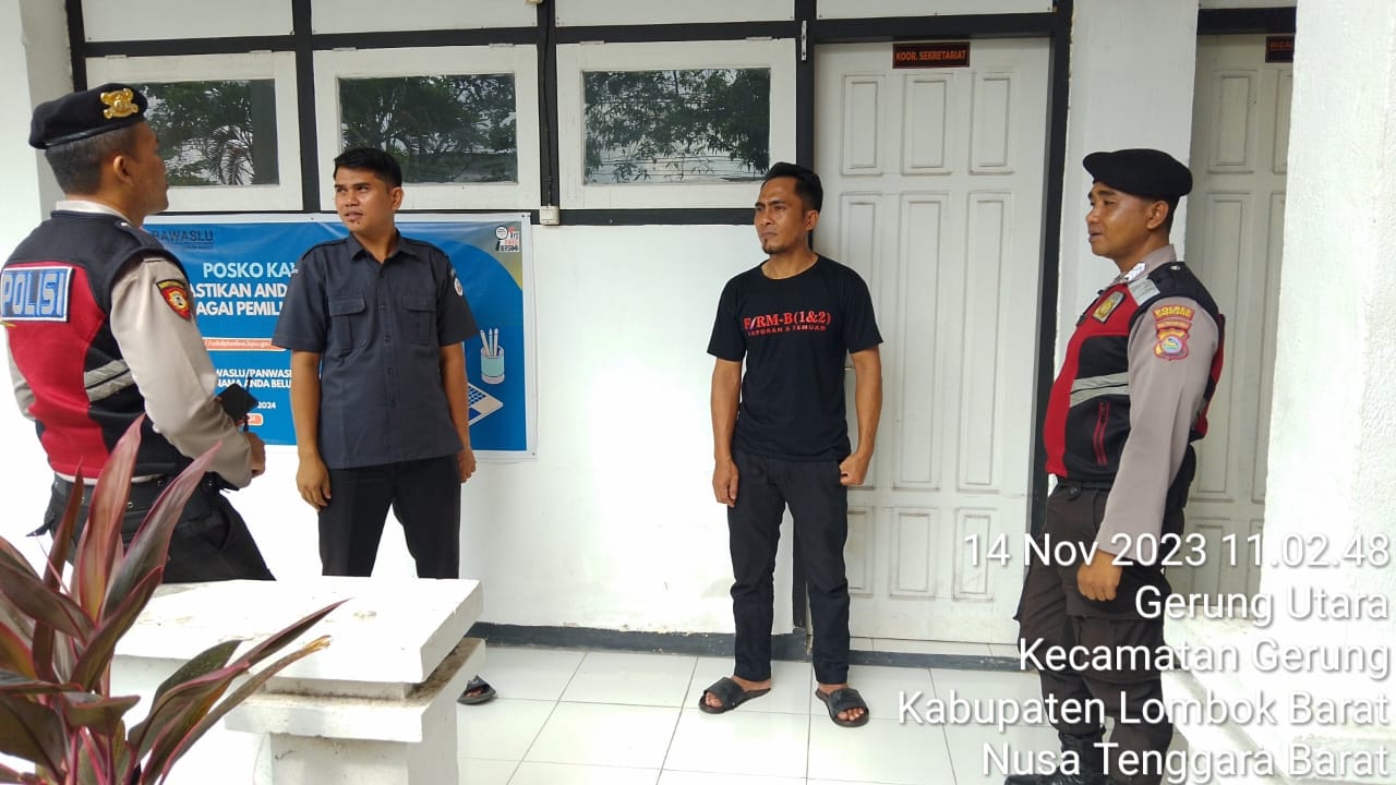 Patroli Preventif Polres Lombok Barat di Kantor Bawaslu dan KPU Gerung