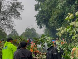 Gotong Royong TNI dan Polri Percepat Evakuasi Bencana di Wonogiri