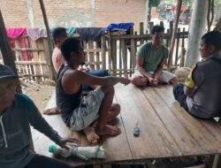 Sambang Kamtibmas, Bhabinkamtibmas Polsek Monta Dengarkan dan Tampung Aspirasi Peternak Sapi di Desa Binaannya