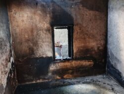 Api Lahap Rumah di Lombok Barat, Diduga Berasal dari Kamar Tidur