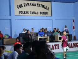 Kapolres Tanah Bumbu Buka Kejuaraan Bulu Tangkis “Kapolres Tanah Bumbu Cup 2025” di GOR Parama Satwika