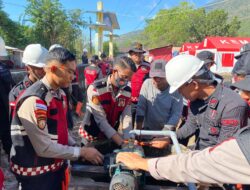 Polda NTT Beri Bantuan Dinamo Air dan Perbaiki Sumur Demi Penuhi Kebutuhan Air Bersih Pengungsi Posko Konga