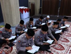 Puncak Peringatan Hari Bhayangkara, Divisi Humas Gelar Khatam Qur’an 79 Kali