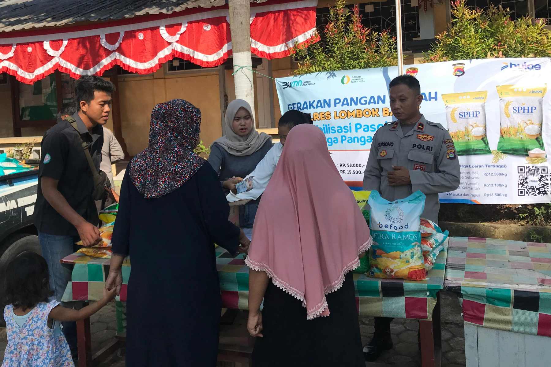 Bulog NTB dan Polres Lombok Barat Pastikan Ketersediaan Pangan Murah di Kediri