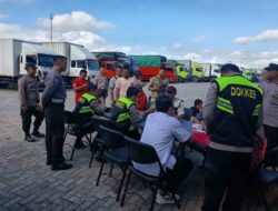 Bakti Kesehatan Polres Lombok Barat: Perhatian Serius bagi Pengemudi di Pelabuhan Gilimas