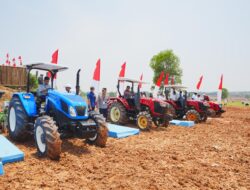 Kawal Instruksi Presiden soal Swasembada Pangan, Kapolri Gelar Tanam Jagung Serentak