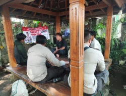 Edukasi Preventif: Polsek Kuripan Ajak Warga Dusun Tongkek Perangi Narkoba dan Judol