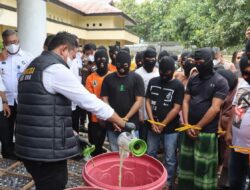 Transparansi Penegakan Hukum, Kapolres Bima Pimpin Pemusnahan Barang Bukti Narkotika dan Miras