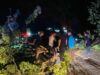 Arus Lalulintas Tersendat, Cepat Tanggap Unit Gakum Satlantas Polres Bima Evakuasi Pohon Tumbang